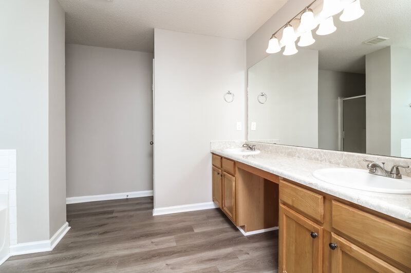 2,195/Mo, 318 Baywood Way Hiram, GA 30141 Main Bathroom View