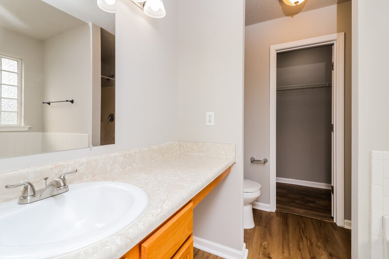 1,645/Mo, 2009 Rolling Meadows Rd Villa Rica, GA 30180 Main Bathroom View