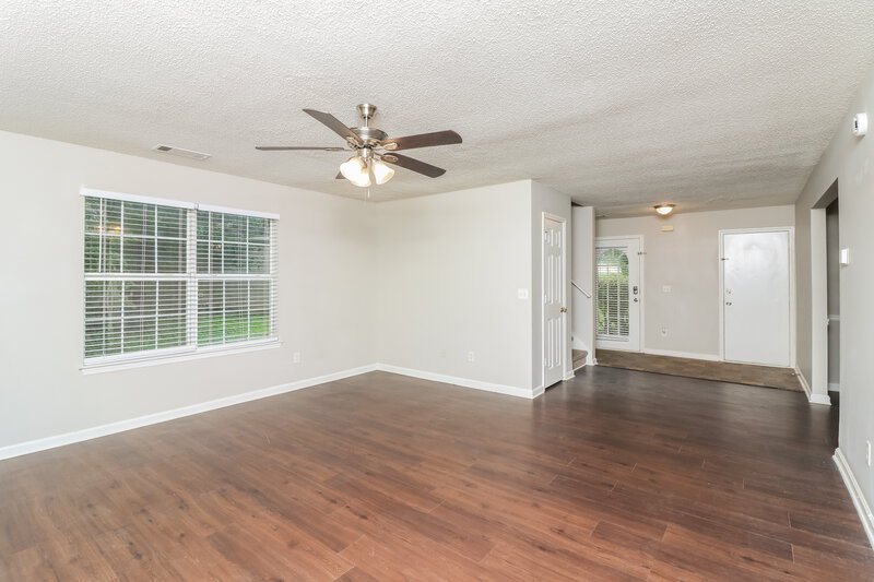 2,035/Mo, 4125 Clarks Trl Douglasville, GA 30135 Living Room View 4