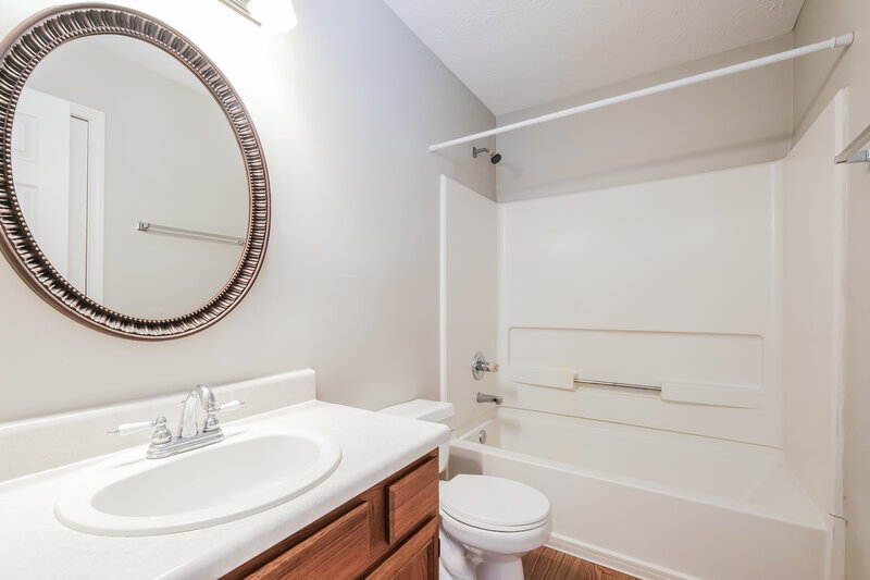 2,115/Mo, 579 Northfield Ct Lawrenceville, GA 30045 Bathroom View