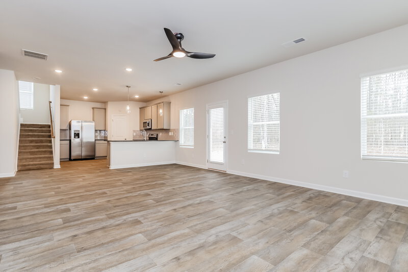 2,180/Mo, 337 River Walk Farm Pkwy Covington, GA 30014 Living Room View 2