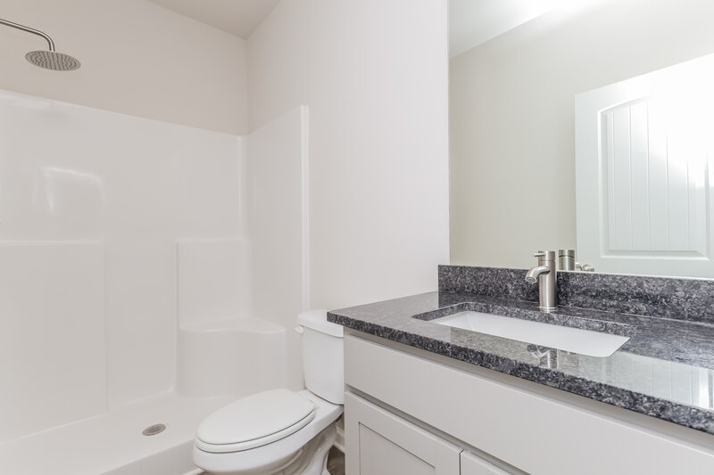 2,180/Mo, 337 River Walk Farm Pkwy Covington, GA 30014 Bathroom View 2
