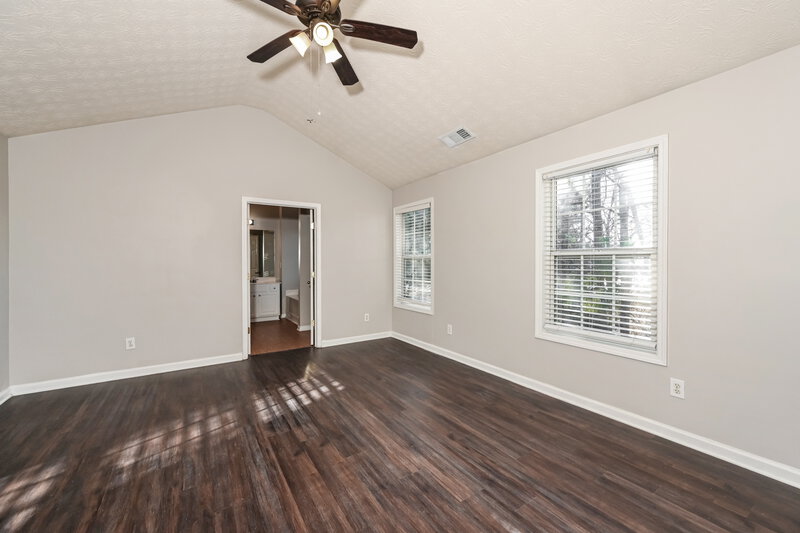 2,260/Mo, 425 Clairidge Ln Lawrenceville, GA 30046 Main Bedroom View