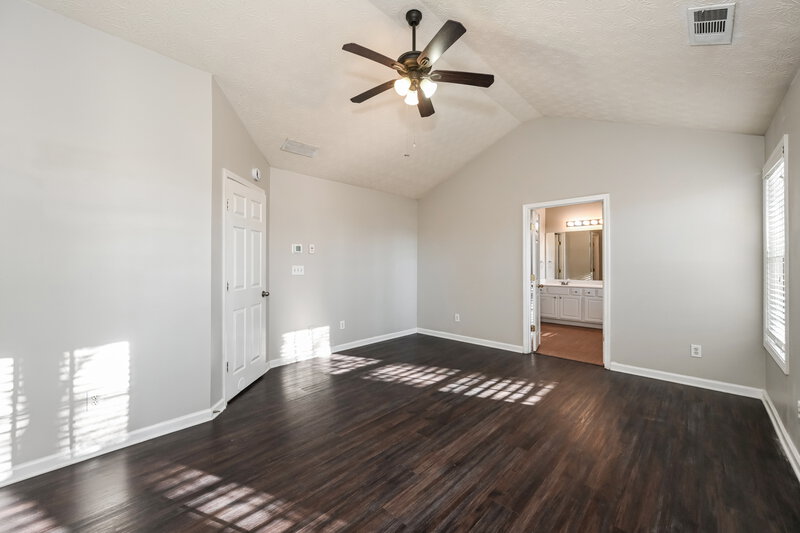 2,260/Mo, 425 Clairidge Ln Lawrenceville, GA 30046 Main Bedroom View 2