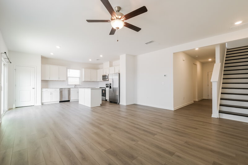 1,990/Mo, 3162 Bronte Ct SE Gainesville, GA 30507 Living Room View