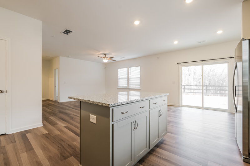 2,250/Mo, 3127 Whitman Ct SE Gainesville, GA 30507 Kitchen View