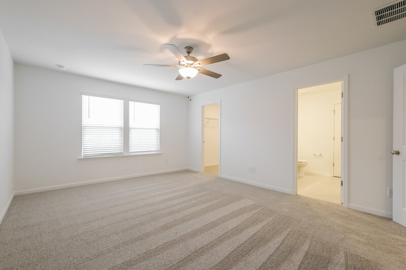 2,250/Mo, 3127 Whitman Ct SE Gainesville, GA 30507 Main Bedroom View 2
