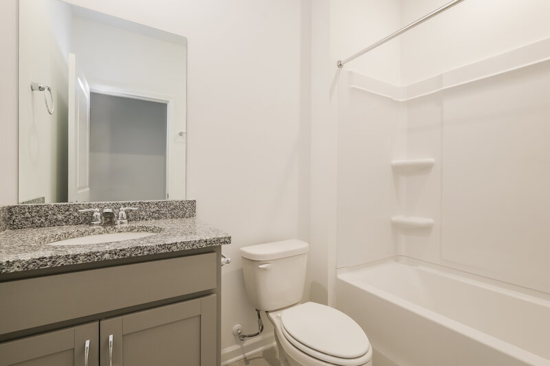 2,250/Mo, 3127 Whitman Ct SE Gainesville, GA 30507 Bathroom View