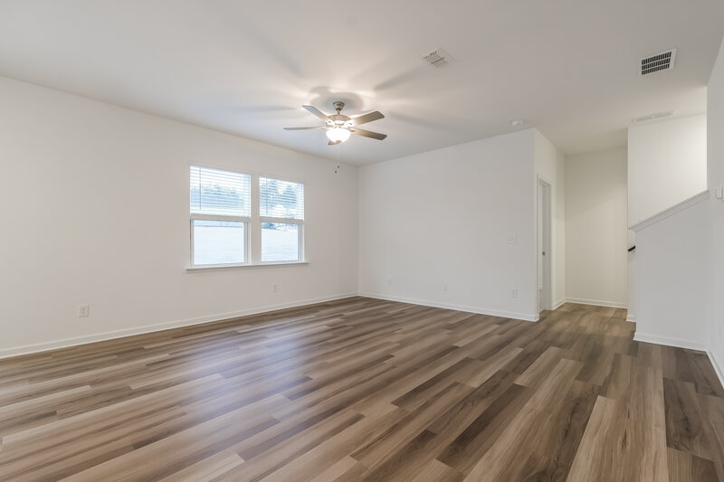 2,330/Mo, 3106 Whitman Ct SE Gainesville, GA 30507 Living Room View 2