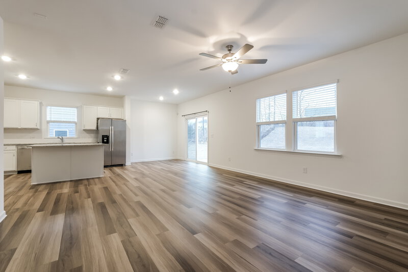 2,330/Mo, 3106 Whitman Ct SE Gainesville, GA 30507 Living Room View 3