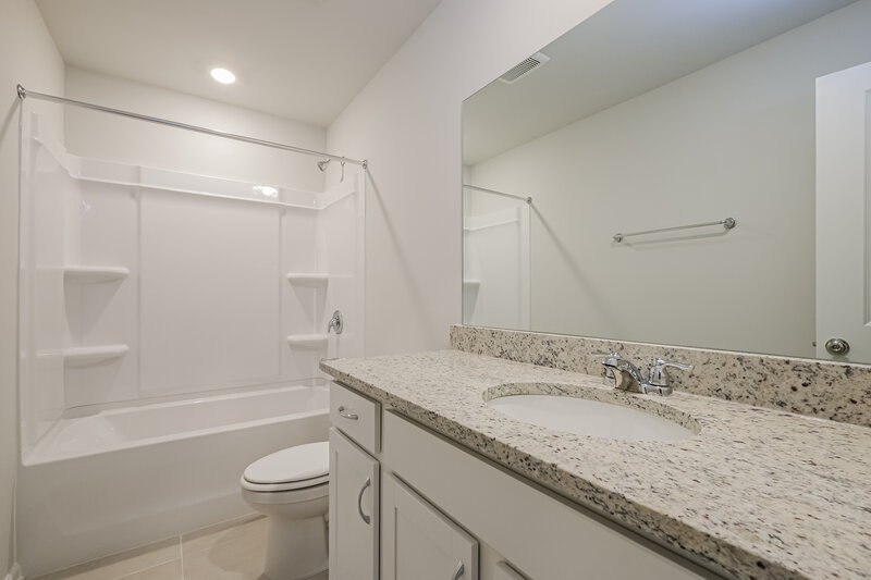 1,975/Mo, 3064 Orwell Dr SE Gainesville, GA 30507 Bathroom View