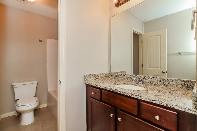 1,780/Mo, 38 Hamil Ct NW Cartersville, GA 30120 Bathroom View