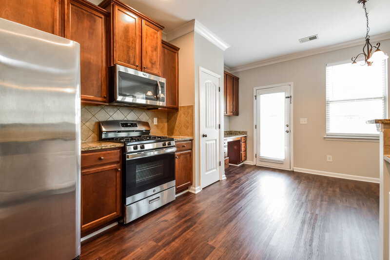 2,300/Mo, 4160 Arch Pass Cumming, GA 30040 Kitchen View 2