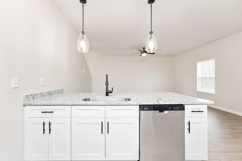 0/Mo, 609 Slate Rd Conyers, GA 30013 Kitchen View