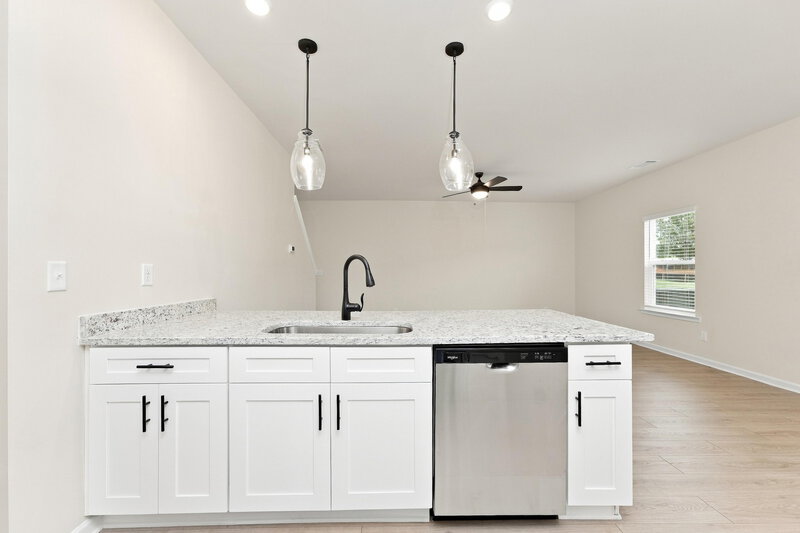2,190/Mo, 631 Slate Rd Conyers, GA 30013 Kitchen View