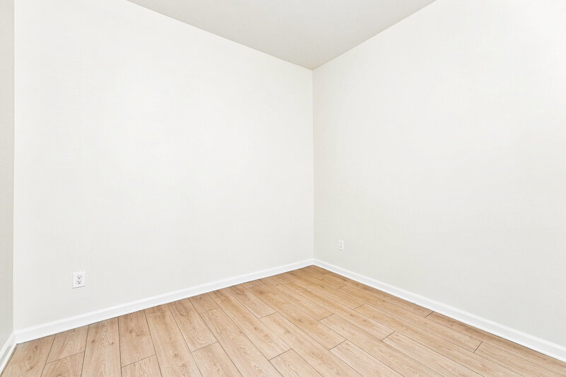 2,305/Mo, 614 Slate Rd Conyers, GA 30013 Office View