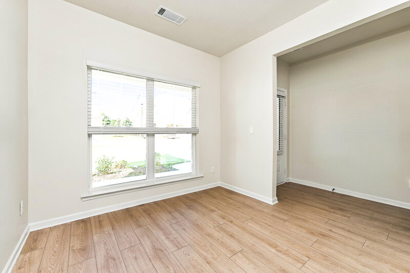 2,305/Mo, 614 Slate Rd Conyers, GA 30013 Office View 2