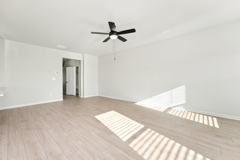 2,460/Mo, 602 Slate Rd Conyers, GA 30013 Living Room View 2