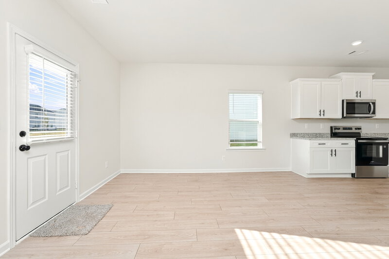 2,460/Mo, 602 Slate Rd Conyers, GA 30013 Living Room View 3