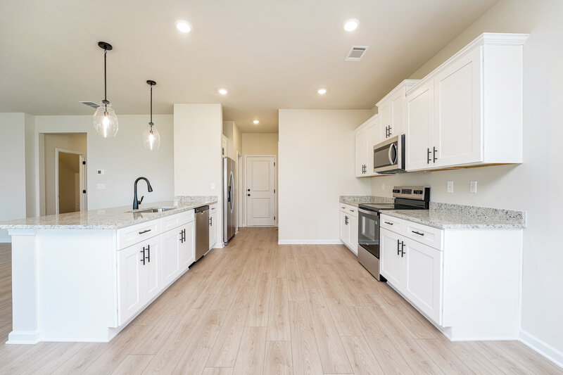2,460/Mo, 624 Slate Rd Conyers, GA 30013 Kitchen View
