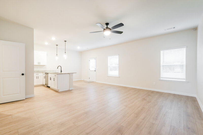 1,920/Mo, 148 Sunfish Cir Jefferson, GA 30549 Living Room View