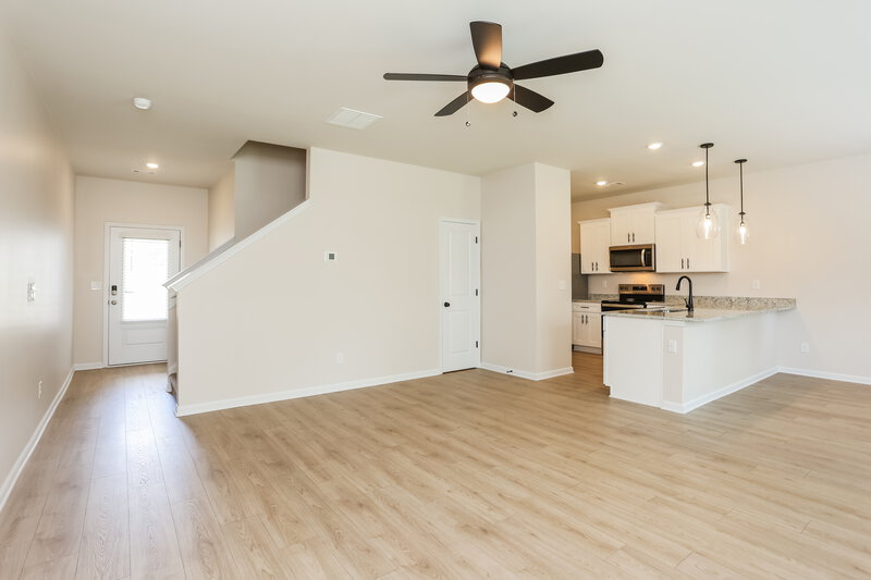 1,825/Mo, 165 Egret Ct Jefferson, GA 30549 Living Room View