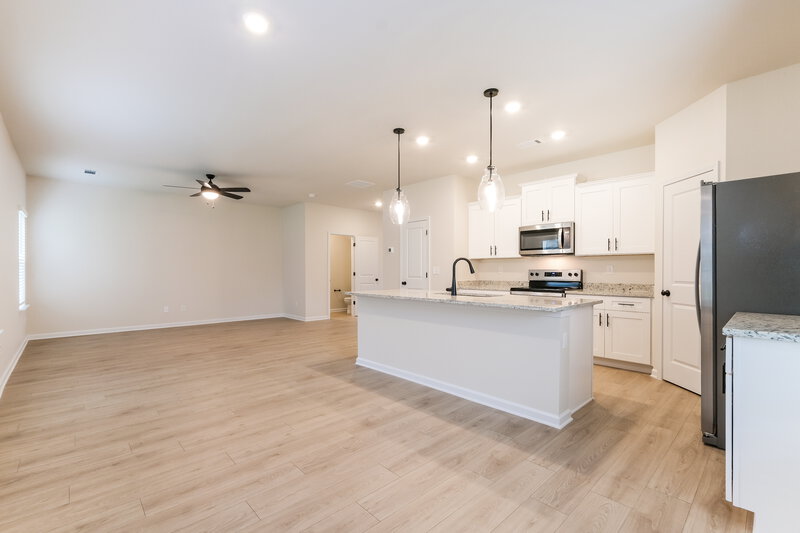1,965/Mo, 134 Sunfish Cir Jefferson, GA 30549 Kitchen View 3