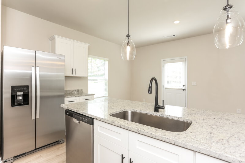 1,965/Mo, 149 Egret Ct Jefferson, GA 30549 Kitchen View 3