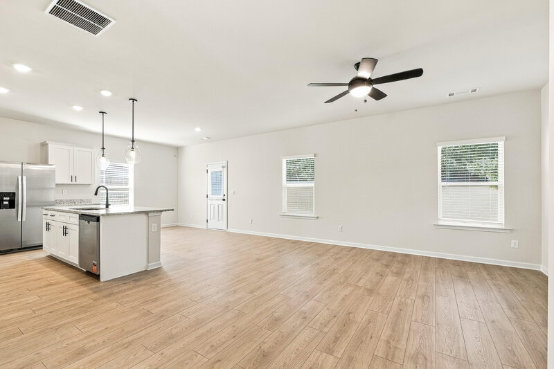 2,125/Mo, 434 Sunfish Cir Jefferson, GA 30549 Living Room View 3
