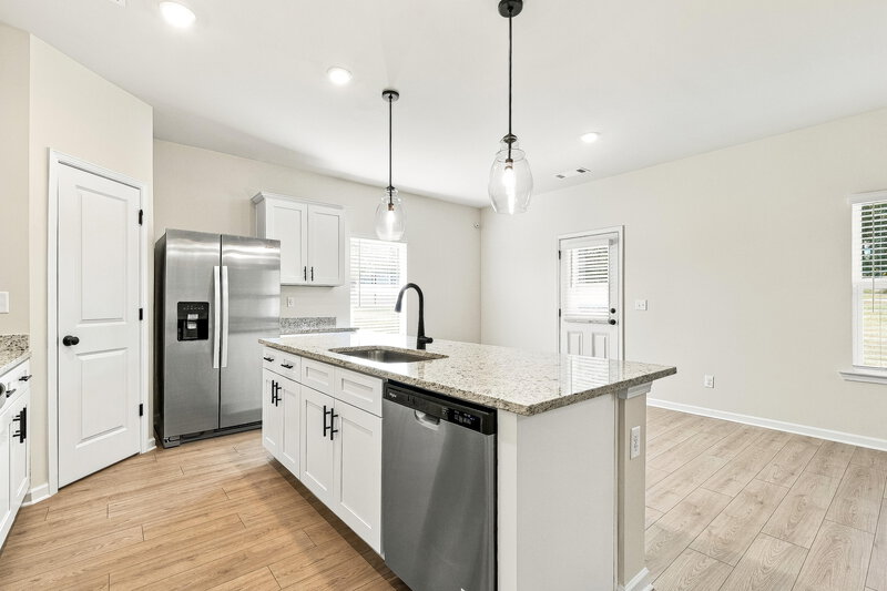 2,125/Mo, 434 Sunfish Cir Jefferson, GA 30549 Kitchen View 3
