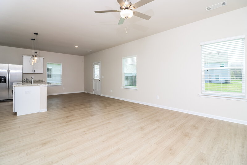 2,070/Mo, 643 Mackenzie Cv Villa Rica, GA 30180 Living Room View