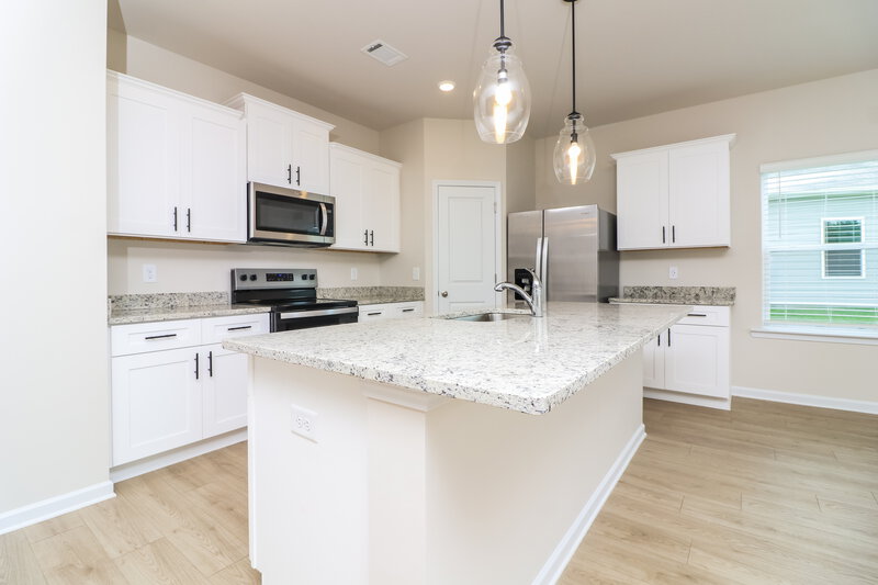 2,070/Mo, 643 Mackenzie Cv Villa Rica, GA 30180 Kitchen View 2