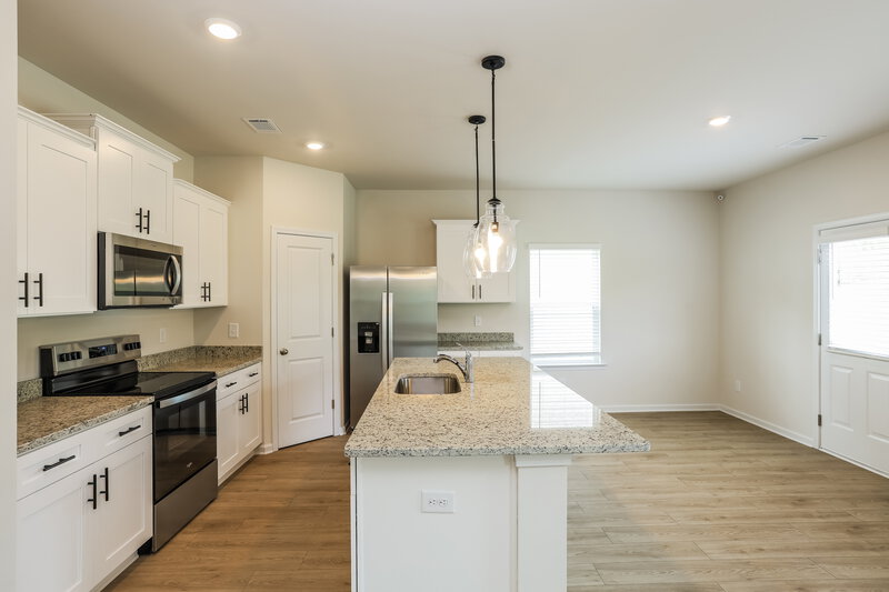 1,970/Mo, 658 Mackenzie Cv Villa Rica, GA 30180 Kitchen View