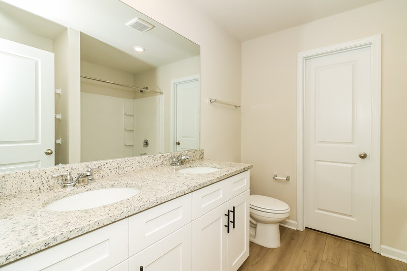 1,990/Mo, 210 Katelyn Way Villa Rica, GA 30180 Main Bathroom View