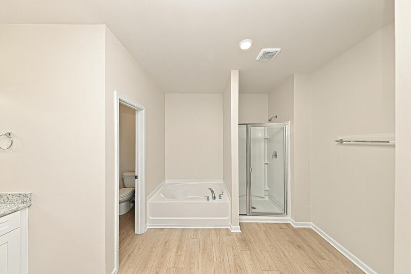 2,155/Mo, 126 Howell Dr Villa Rica, GA 30180 Primary Bathroom View