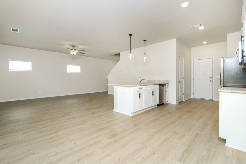 2,100/Mo, 664 Mackenzie Cv Villa Rica, GA 30180 Dining Room View 2