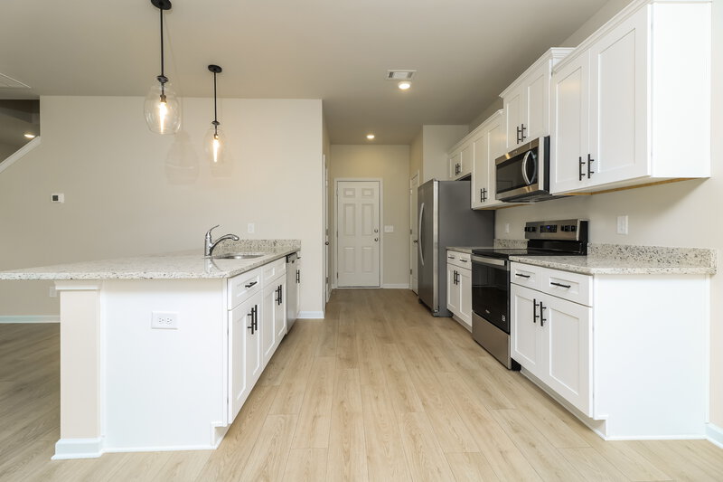 2,100/Mo, 664 Mackenzie Cv Villa Rica, GA 30180 Kitchen View