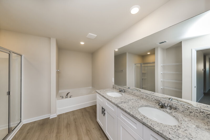 2,060/Mo, 201 Katelyn Way Villa Rica, GA 30180 Main Bathroom View 2