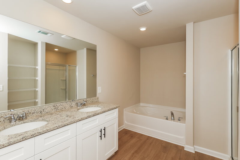 2,060/Mo, 214 Katelyn Way Villa Rica, GA 30180 Main Bathroom View