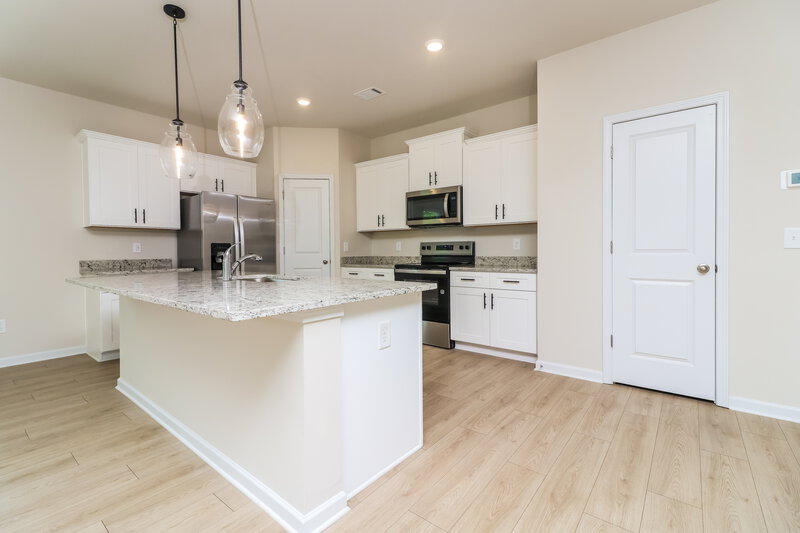 2,170/Mo, 142 Howell Dr Villa Rica, GA 30180 Kitchen View 2