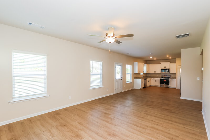 2,350/Mo, 666 Mackenzie Cv Villa Rica, GA 30180 Family Room View