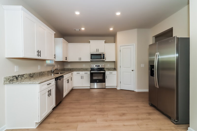 2,300/Mo, 203 Katelyn Way Villa Rica, GA 30180 Kitchen View