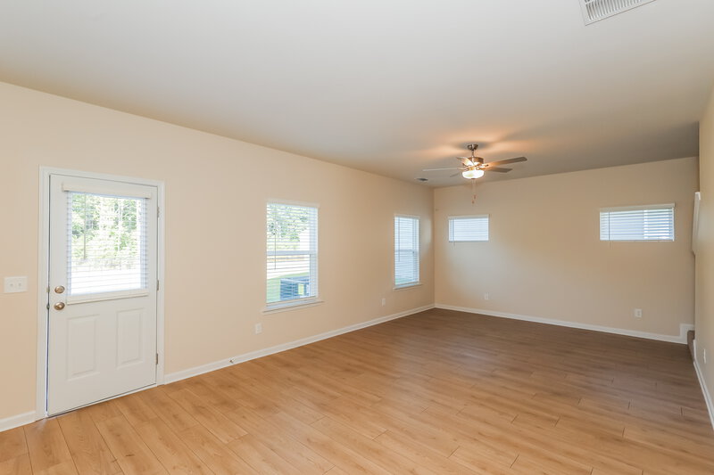 2,300/Mo, 206 Katelyn Way Villa Rica, GA 30180 Family Room View