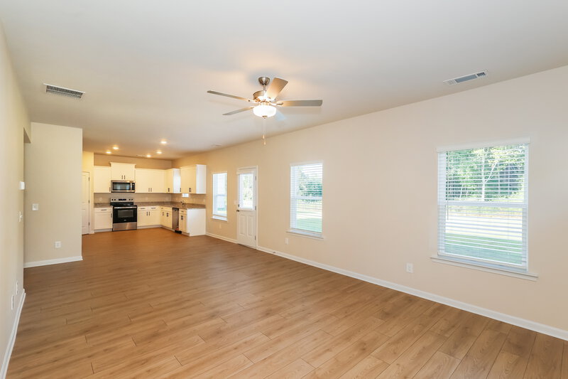 2,300/Mo, 206 Katelyn Way Villa Rica, GA 30180 Family Room View 2