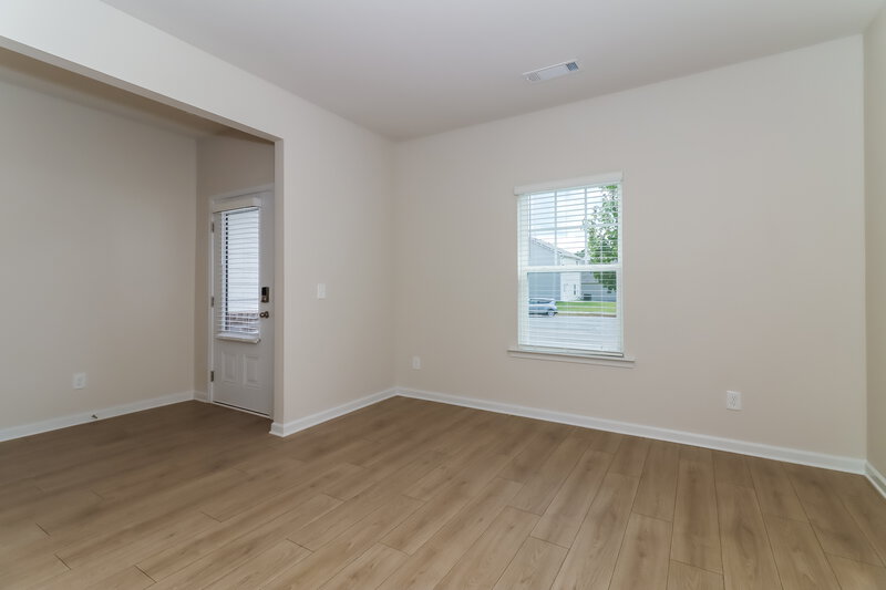 2,300/Mo, 144 Howell Dr Villa Rica, GA 30180 Living Room View