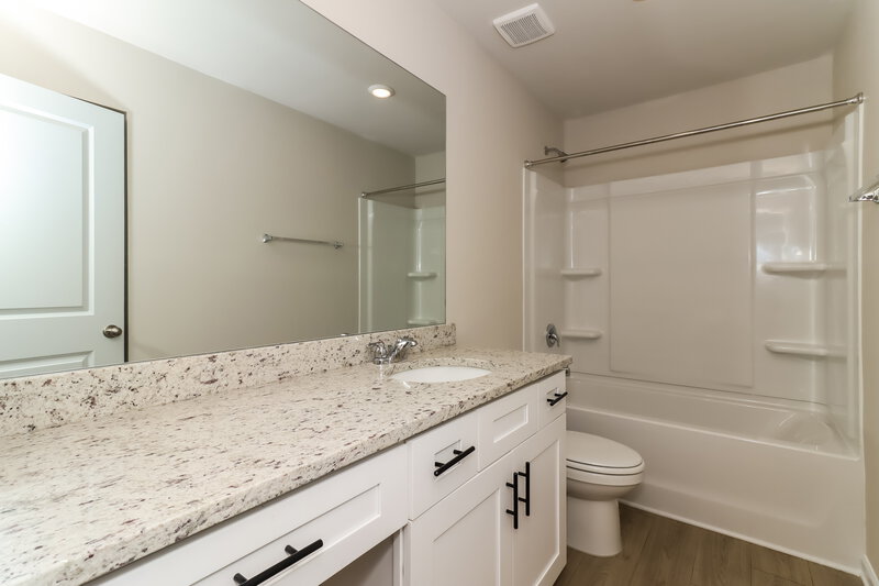 2,300/Mo, 144 Howell Dr Villa Rica, GA 30180 Bathroom View