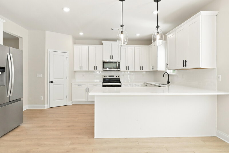 2,450/Mo, 256 Cantrell Dr Dallas, GA 30157 Kitchen View