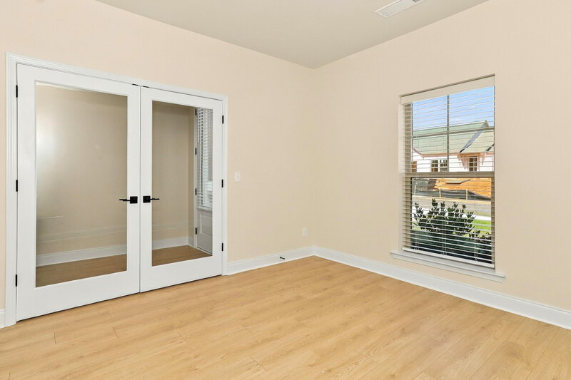 2,450/Mo, 256 Cantrell Dr Dallas, GA 30157 Office View