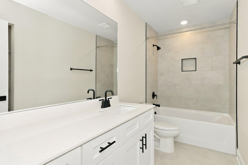2,450/Mo, 256 Cantrell Dr Dallas, GA 30157 Bathroom View