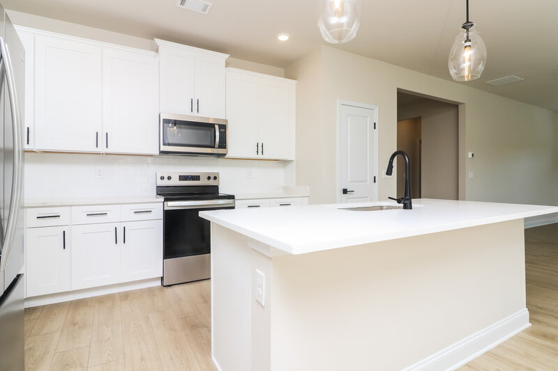 2,495/Mo, 79 Cantrell Way Dallas, GA 30157 Kitchen View 3